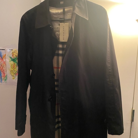 BURBERRY TRENCH COAT - Picture 6 of 8